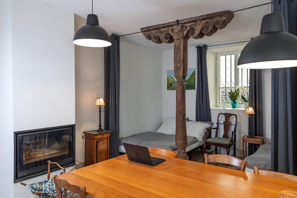 Location gîte Jura - Grand Gîte Mauffans, séjour spacieux Bed &amp; Wine entre Arbois et reculées